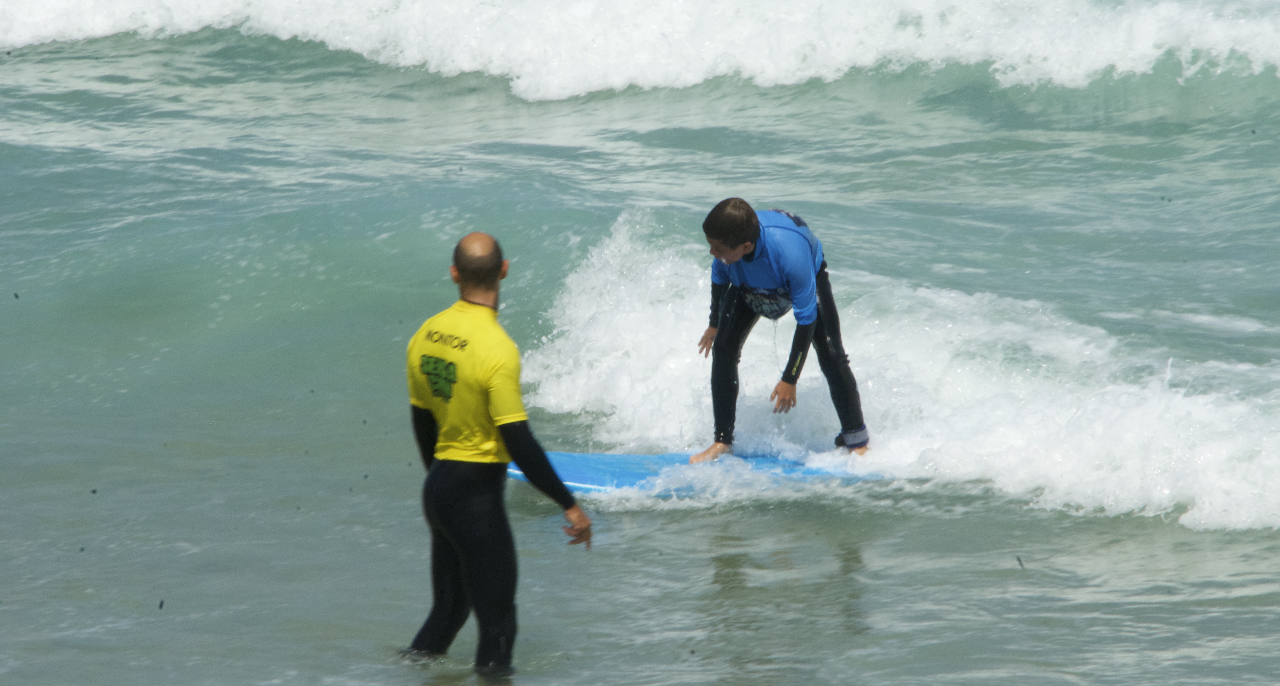 Clases de surf baratas en Lugo 15% de descuento verano 2021