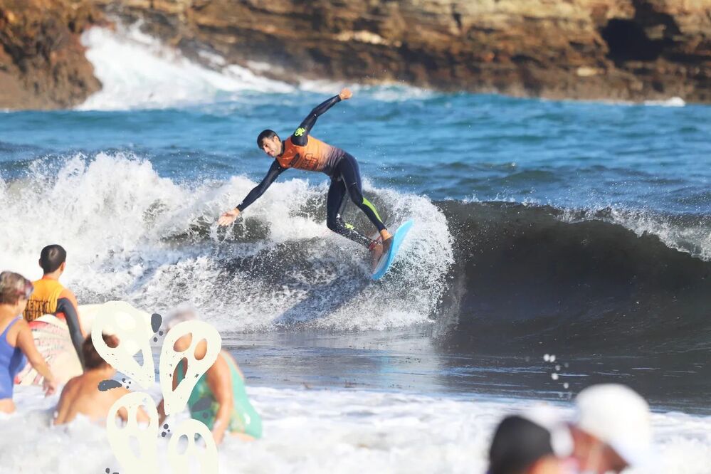 Aprende a surfear en las mejores playas con los mejores profesionales